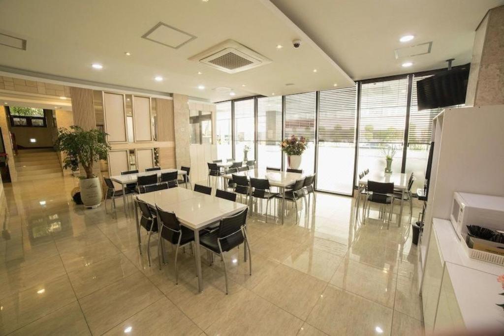 Reve Business Hotel 济州市 外观 照片